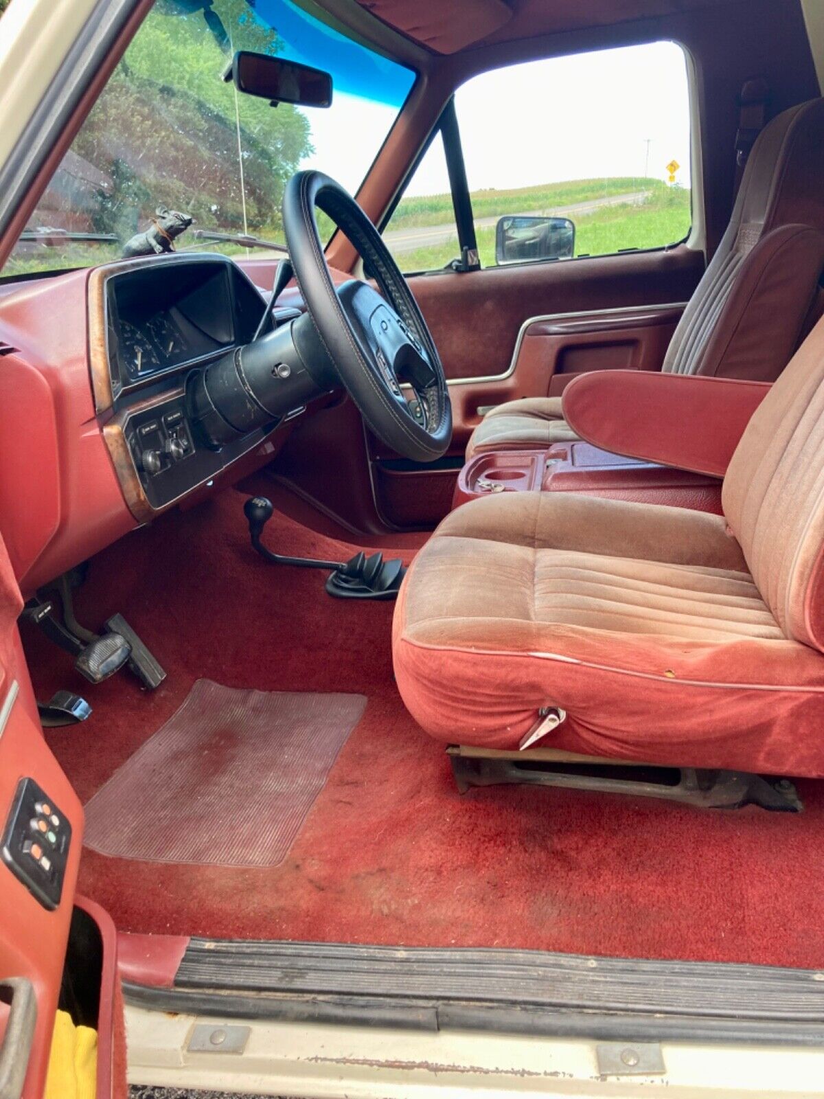 Ford-Bronco-1987-SUV-31