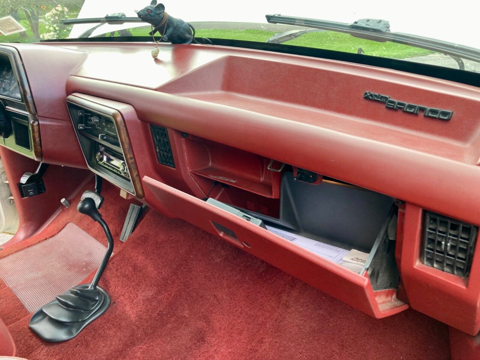 Ford-Bronco-1987-SUV-7