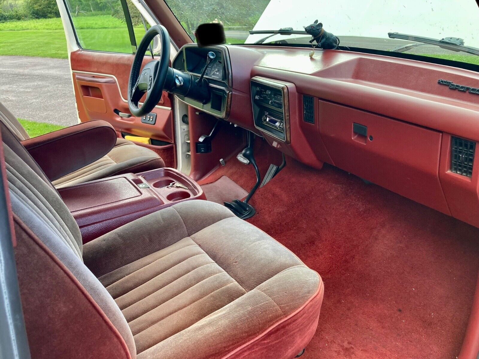 Ford-Bronco-1987-SUV-8