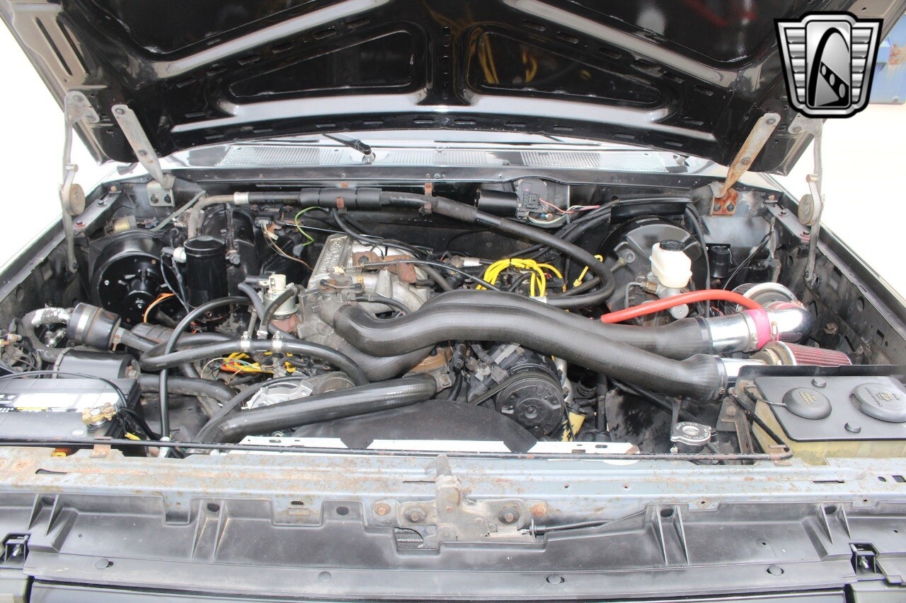 Ford-Bronco-1988-13