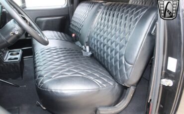 Ford-Bronco-1988-16