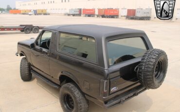 Ford-Bronco-1988-33