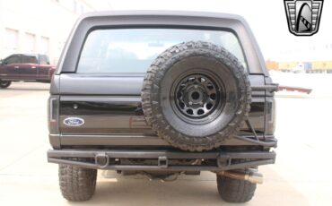 Ford-Bronco-1988-37