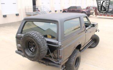 Ford-Bronco-1988-39