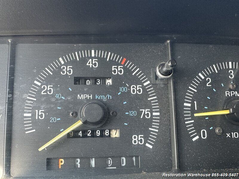 Ford-Bronco-1989-12