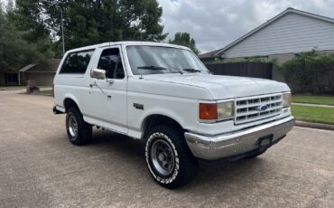 Ford-Bronco-1989