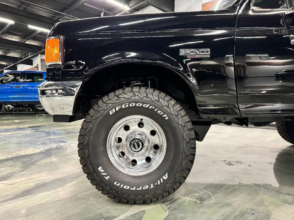 Ford-Bronco-1989-2d-Utility-4wd-7