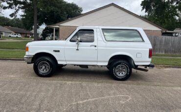 Ford-Bronco-1989-3