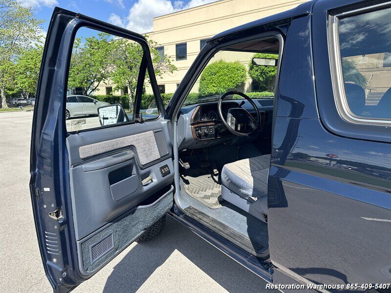 Ford-Bronco-1989-8