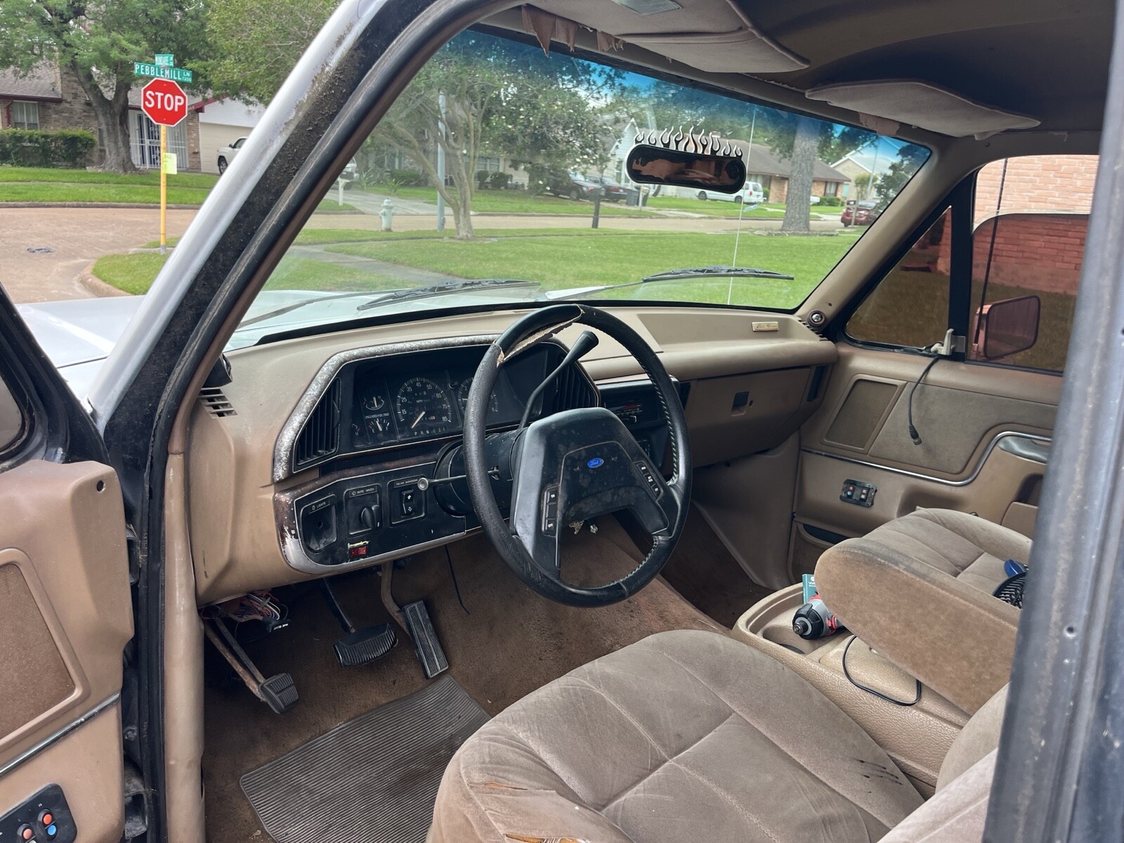 Ford-Bronco-1989-9