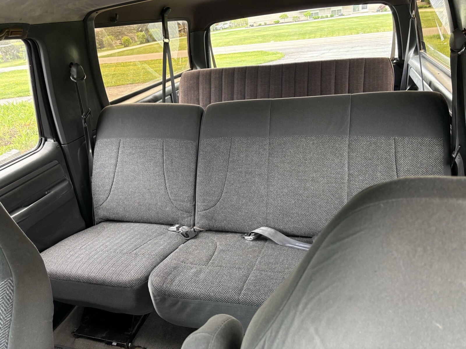 Ford-Bronco-1992-11