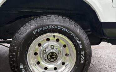 Ford-Bronco-1992-2