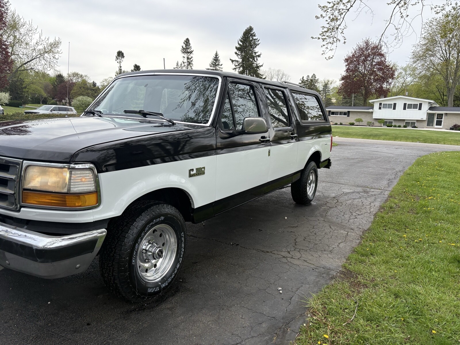 Ford-Bronco-1992-7