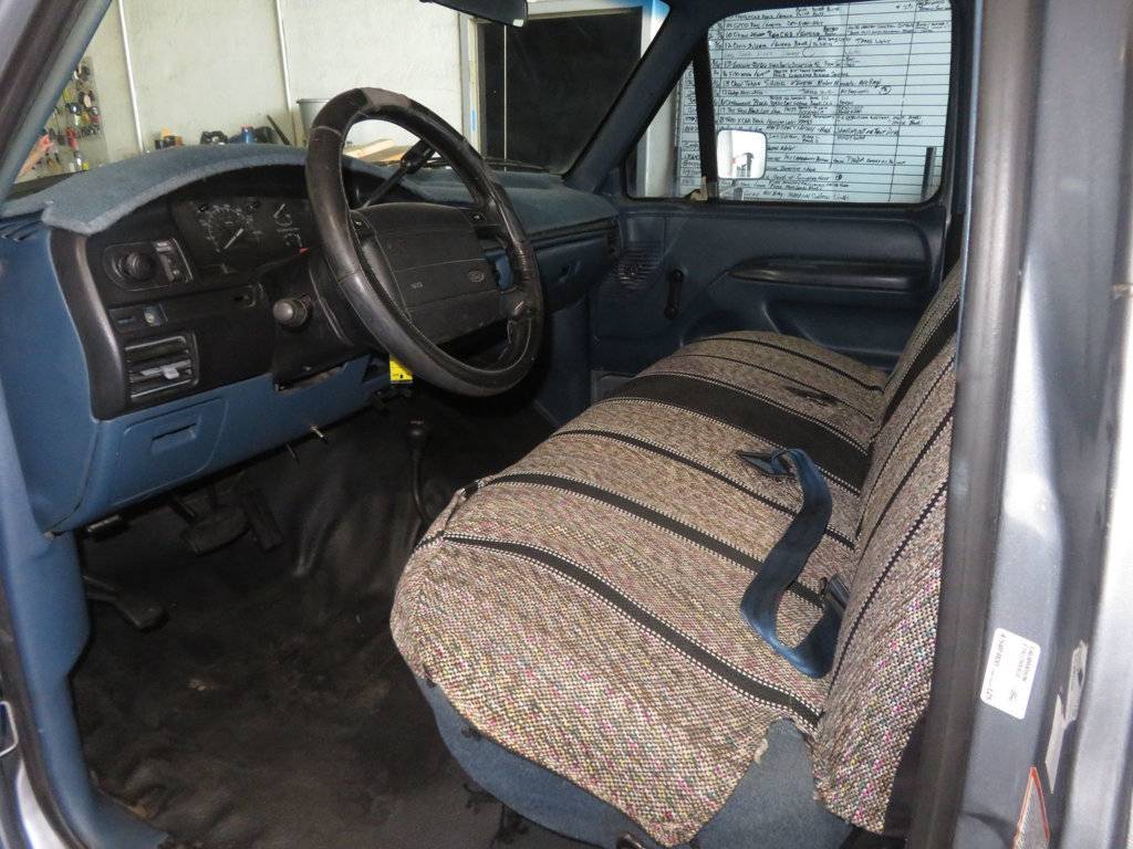 Ford-Bronco-1994-grey-10