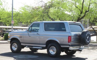 Ford-Bronco-1994-grey-15
