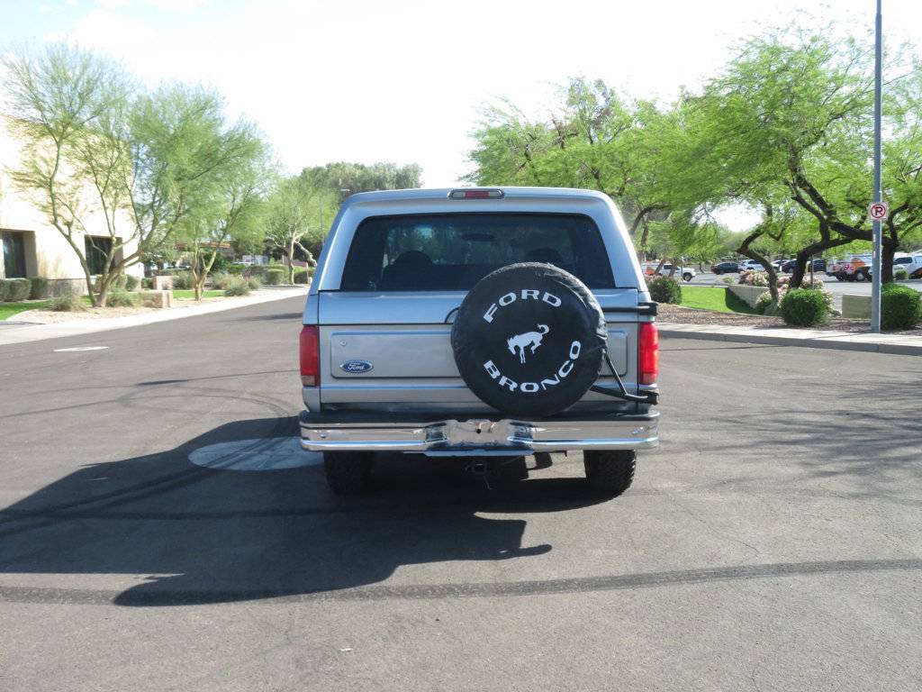 Ford-Bronco-1994-grey-20