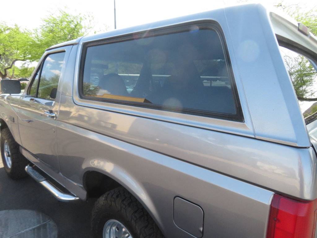 Ford-Bronco-1994-grey-7