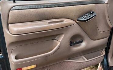 Ford-Bronco-1995-10