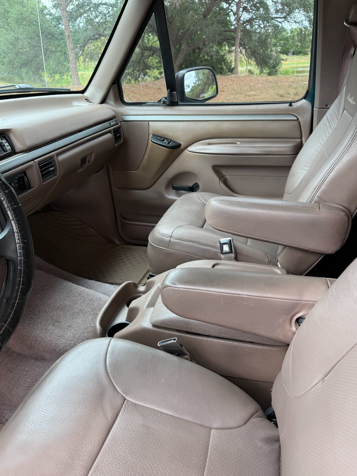 Ford-Bronco-1995-11
