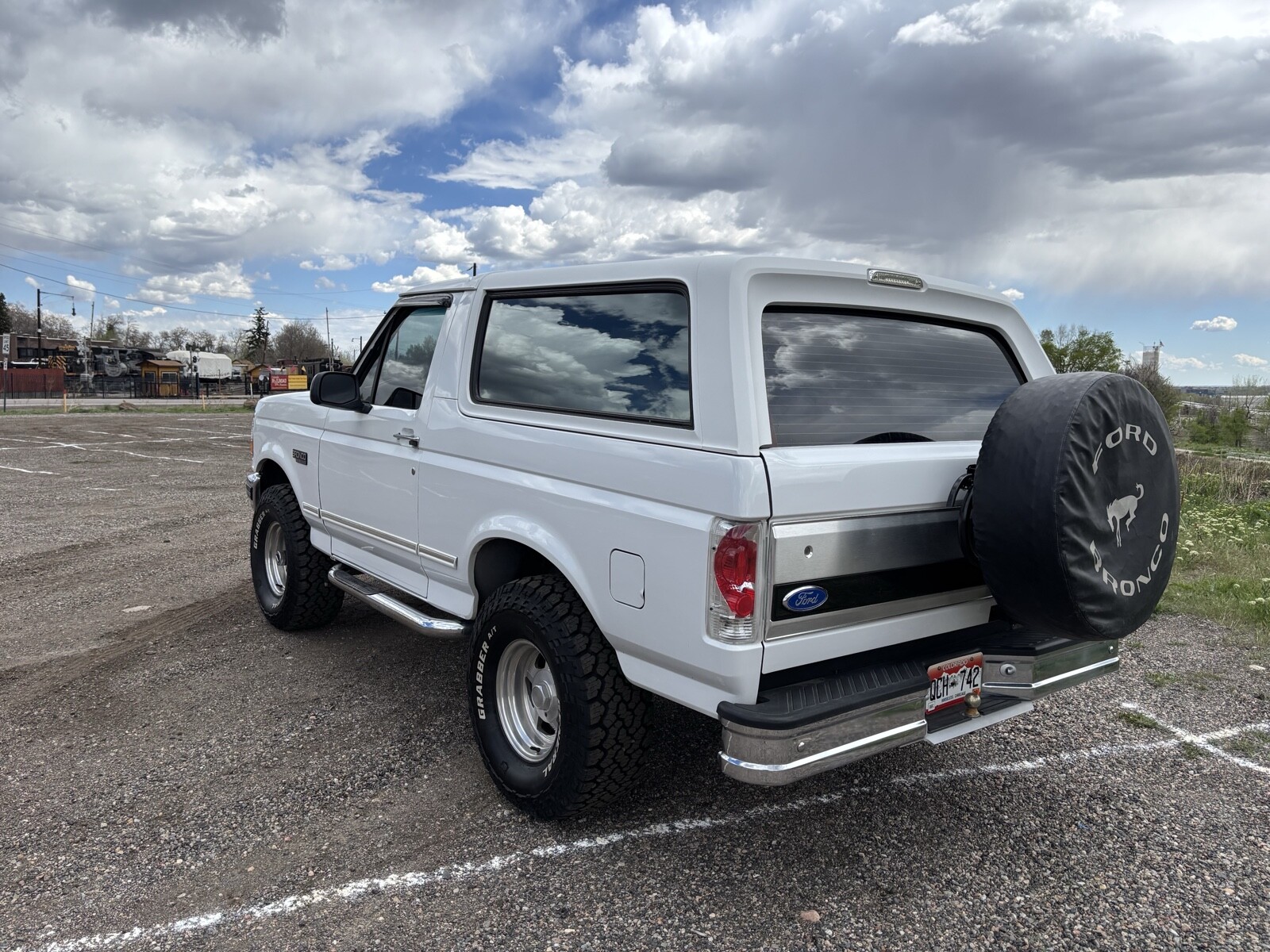 Ford-Bronco-1995-SUV-13