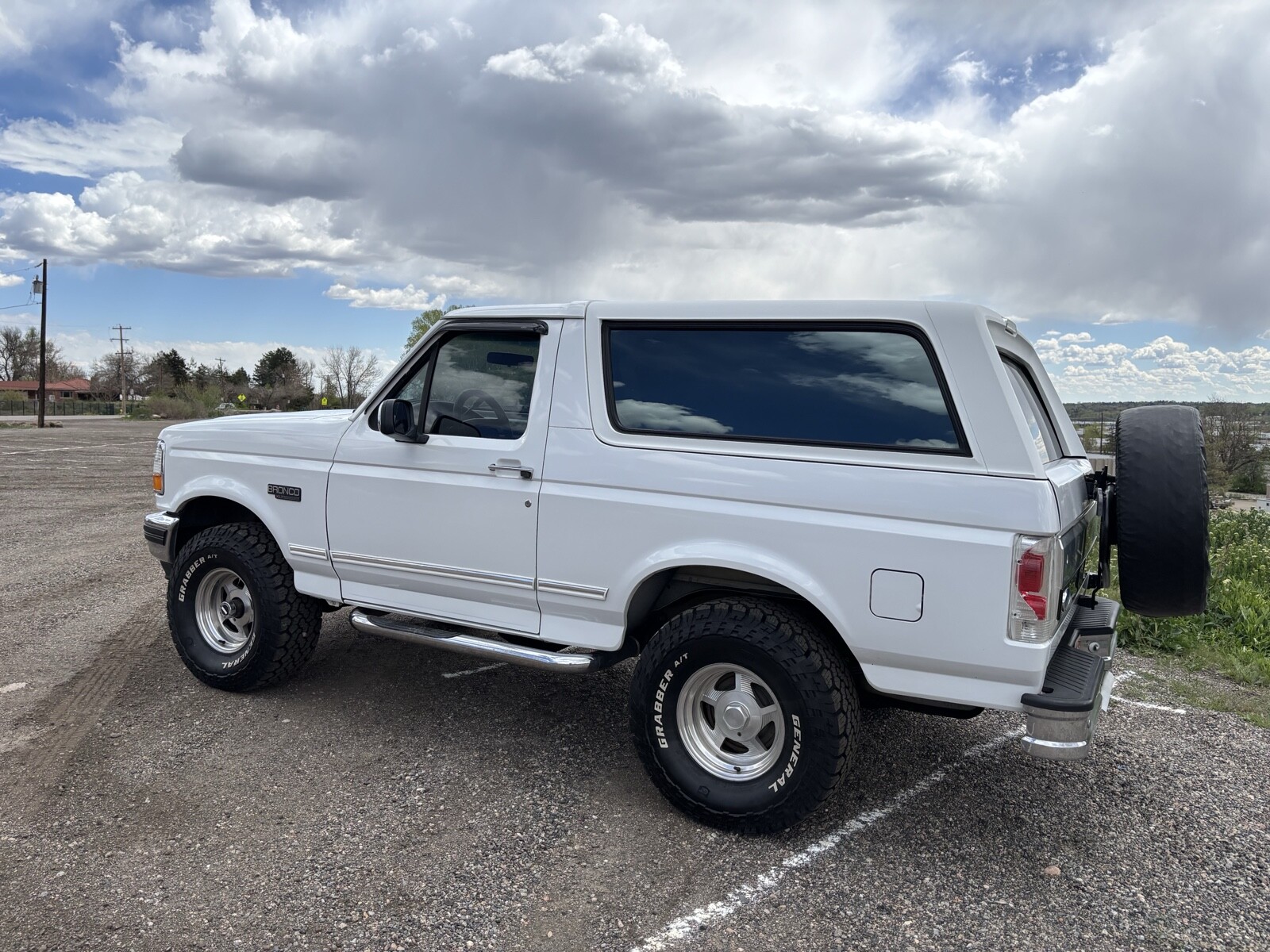 Ford-Bronco-1995-SUV-14