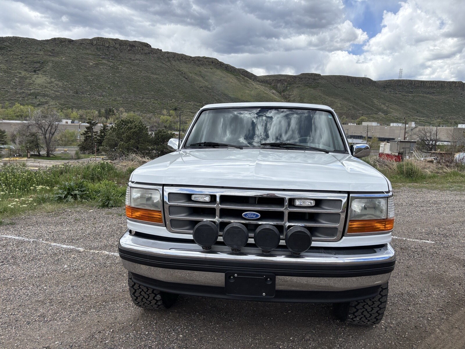 Ford-Bronco-1995-SUV-2