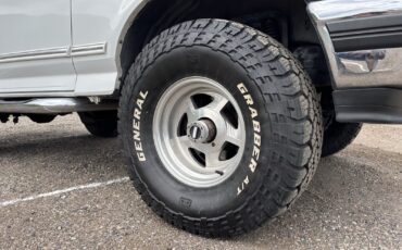 Ford-Bronco-1995-SUV-23