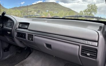 Ford-Bronco-1995-SUV-24