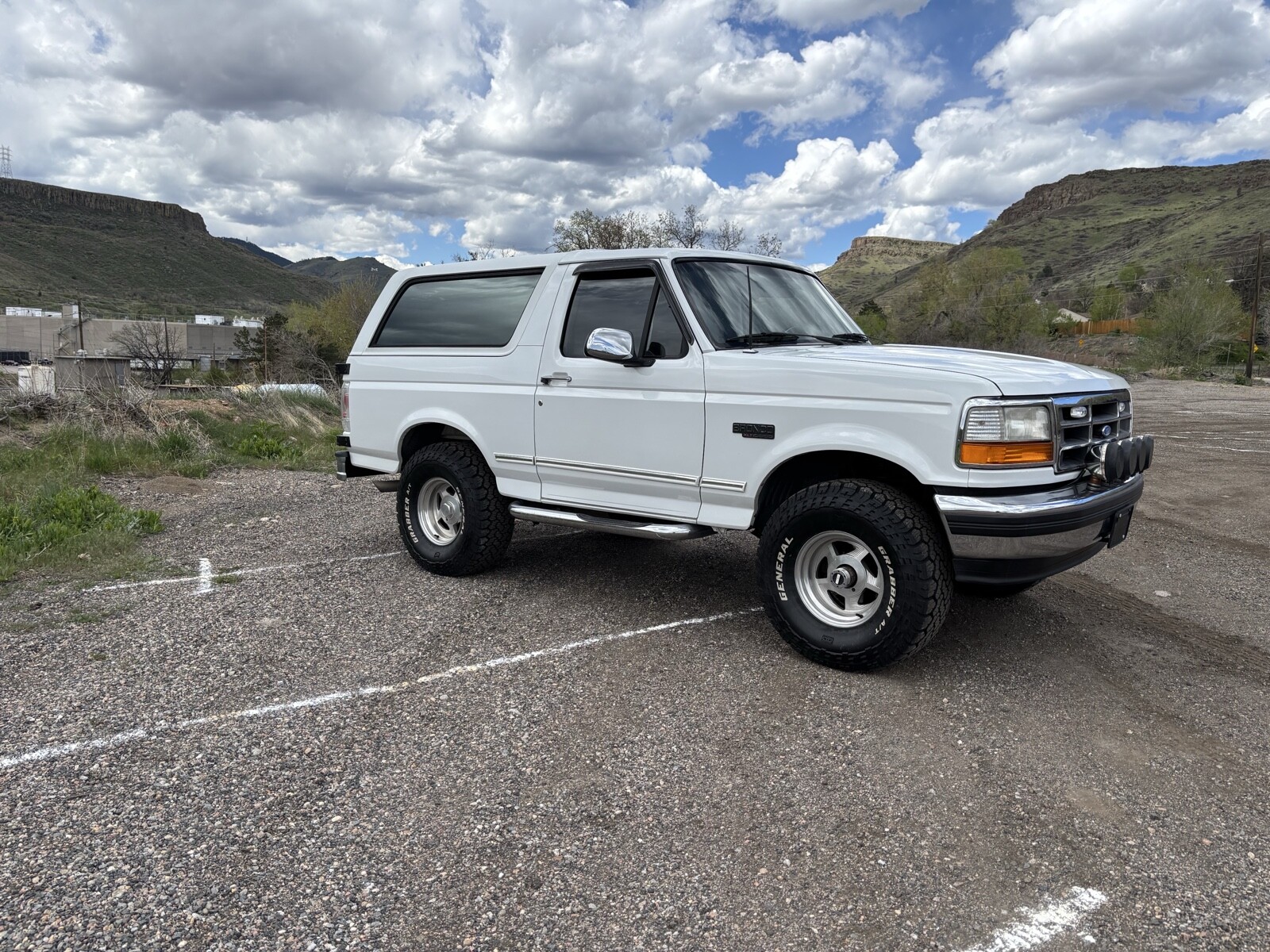Ford-Bronco-1995-SUV-5