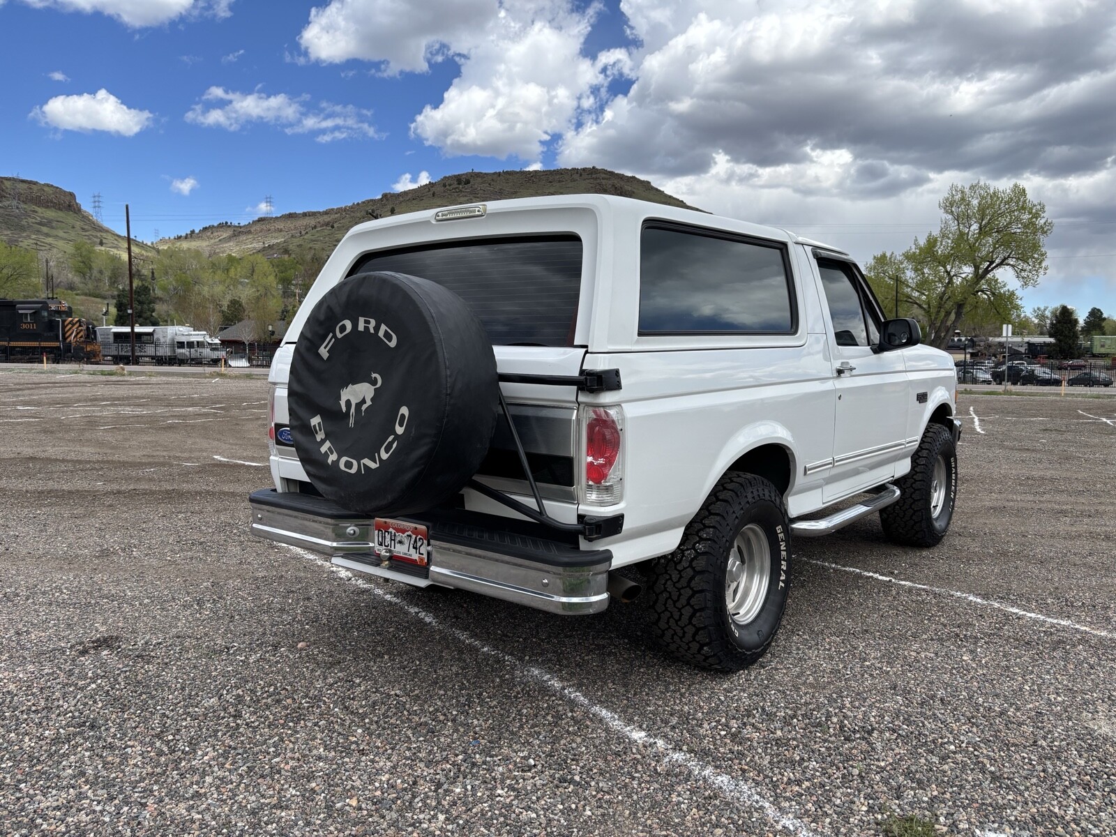 Ford-Bronco-1995-SUV-9