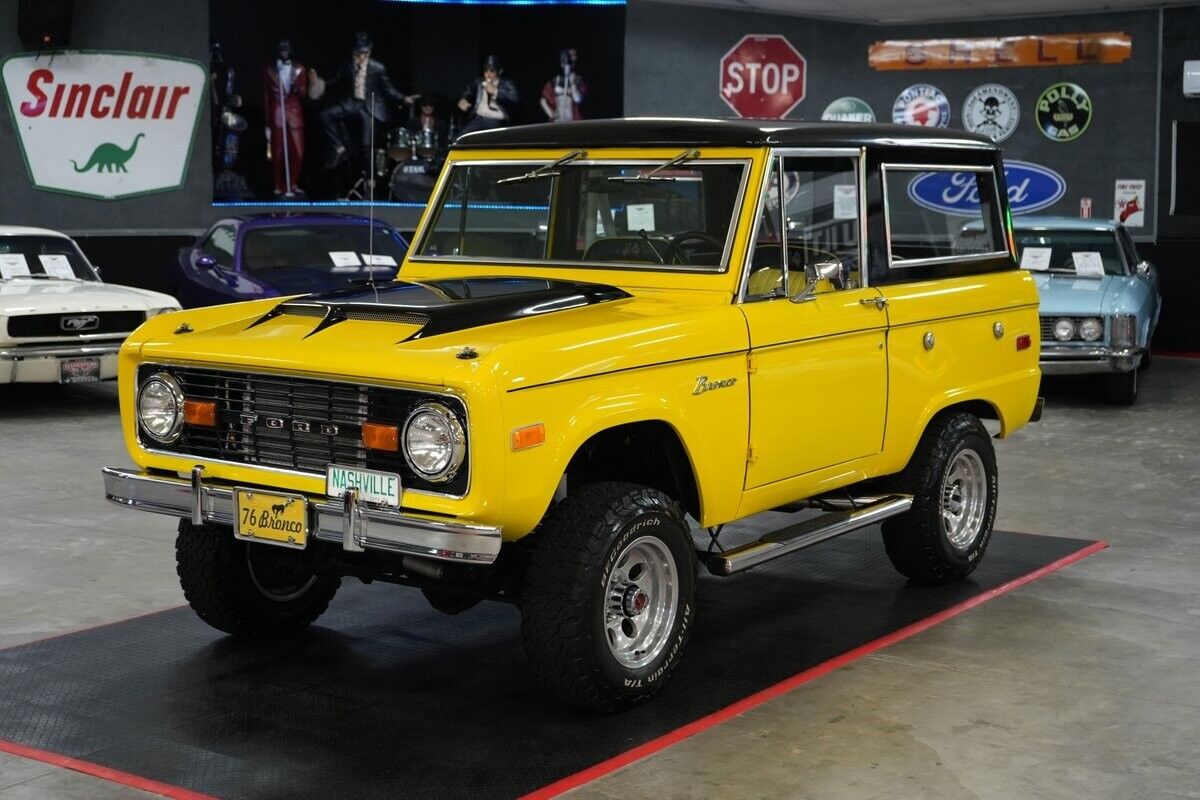 Ford-Bronco-4x4-1976-SUV-1