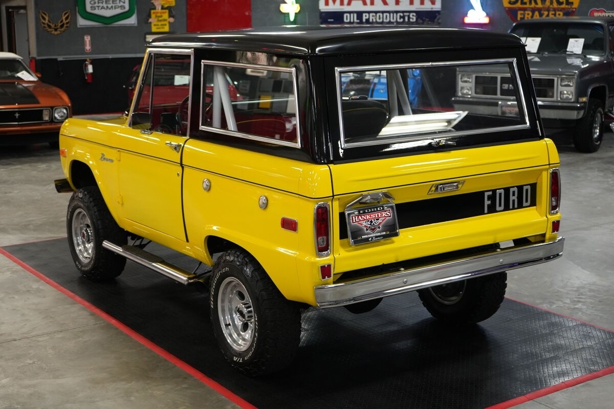 Ford-Bronco-4x4-1976-SUV-12