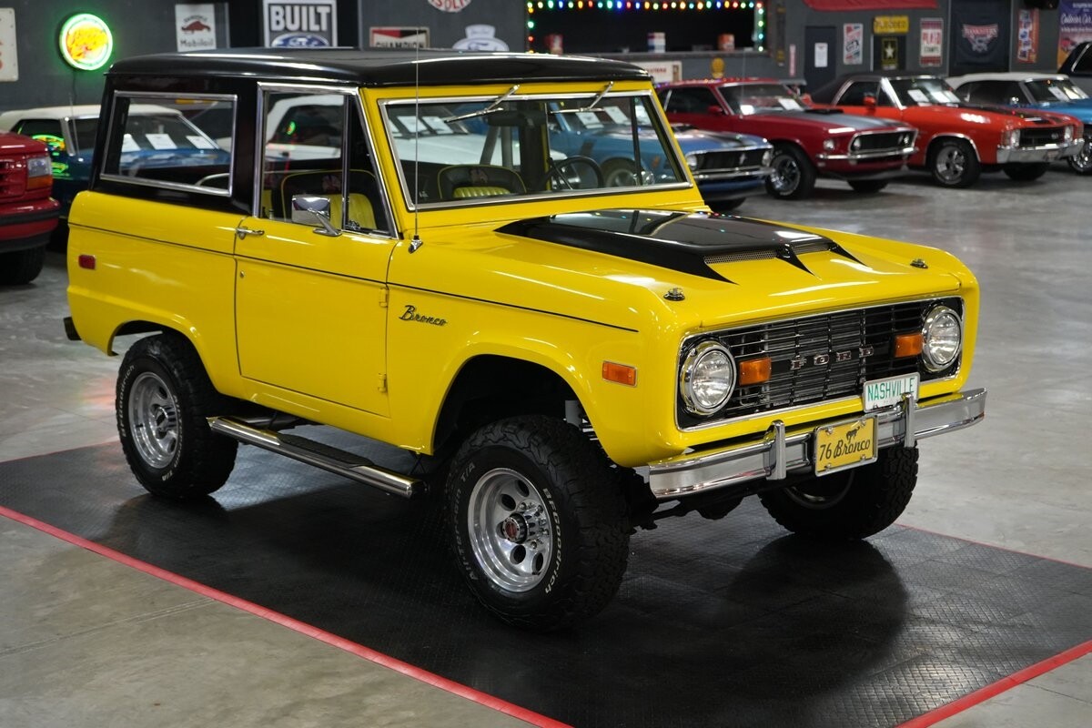 Ford-Bronco-4x4-1976-SUV-16