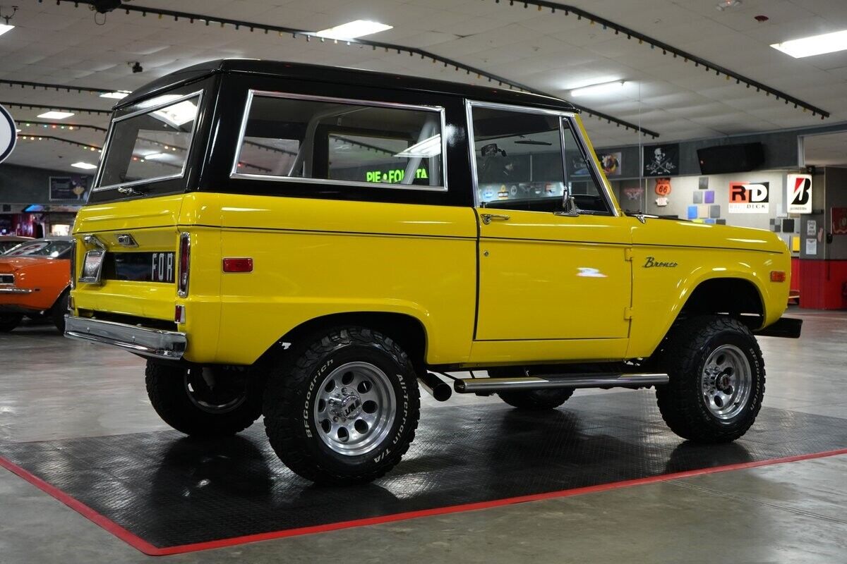 Ford-Bronco-4x4-1976-SUV-22