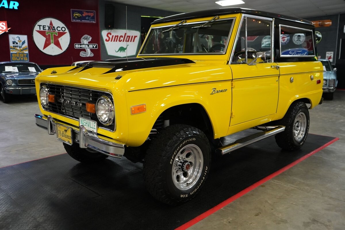 Ford-Bronco-4x4-1976-SUV-26
