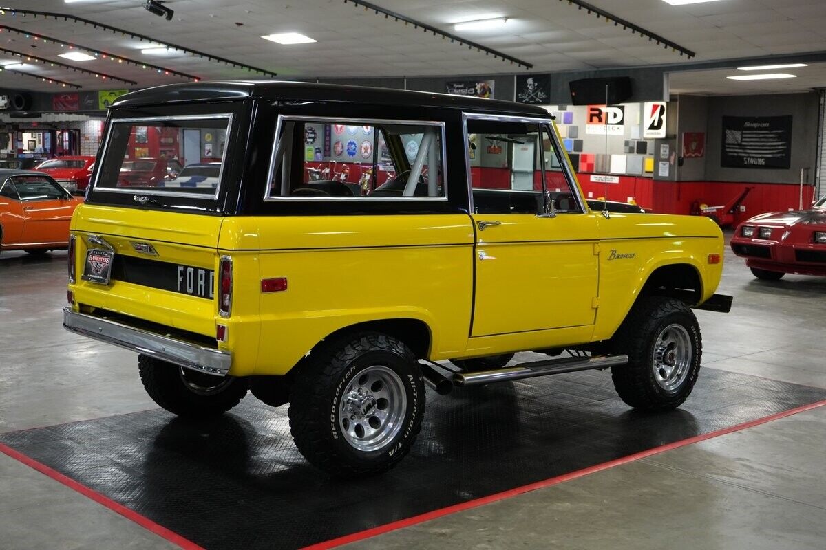 Ford-Bronco-4x4-1976-SUV-5