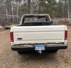 Ford-Bronco-4x4-1983-2