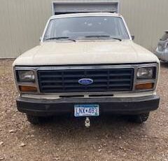 Ford-Bronco-4x4-1983-5