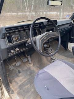 Ford-Bronco-4x4-1983-6
