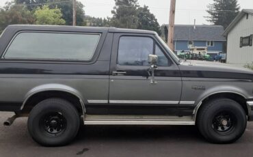 Ford-Bronco-4x4-1993