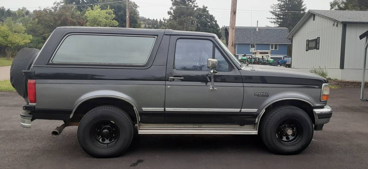 Ford Bronco 4x4  1993