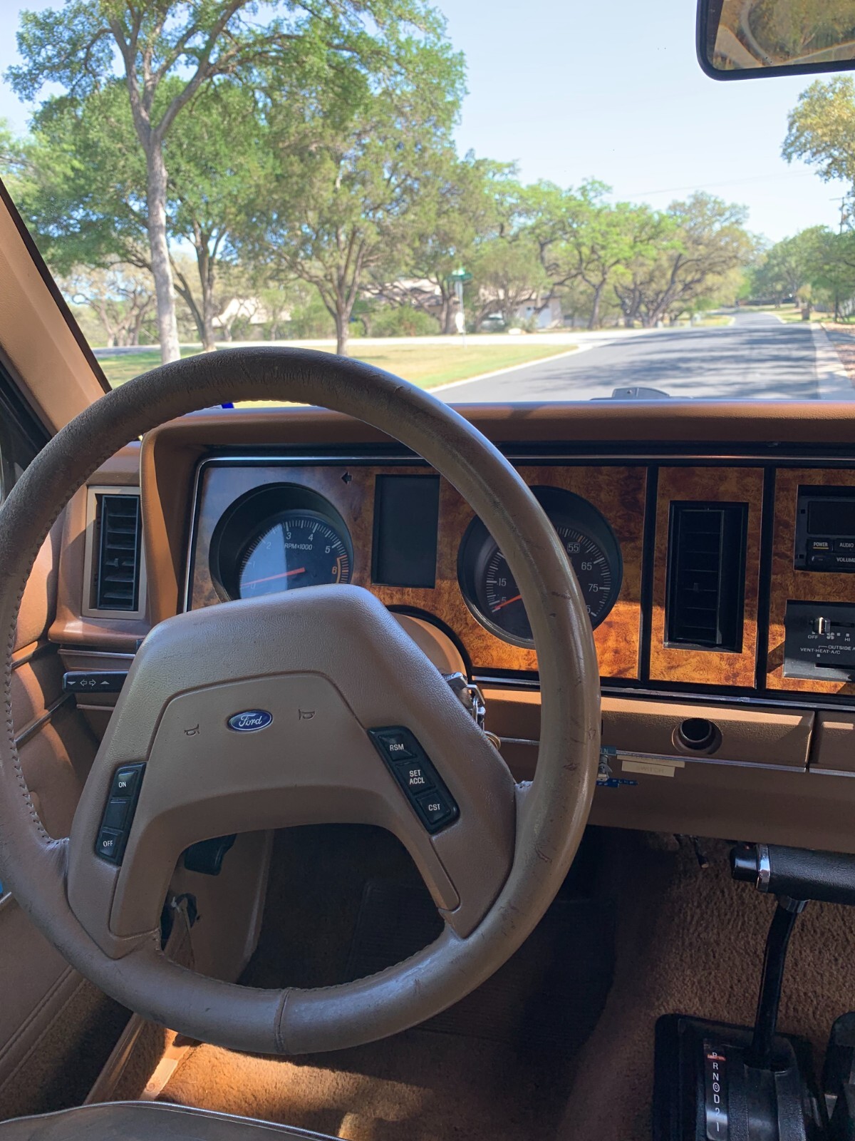 Ford-Bronco-II-1988-SUV-4