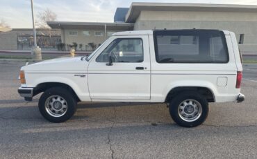 Ford-Bronco-II-1990