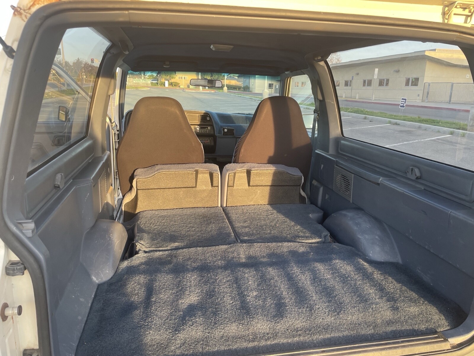 Ford-Bronco-II-1990-6