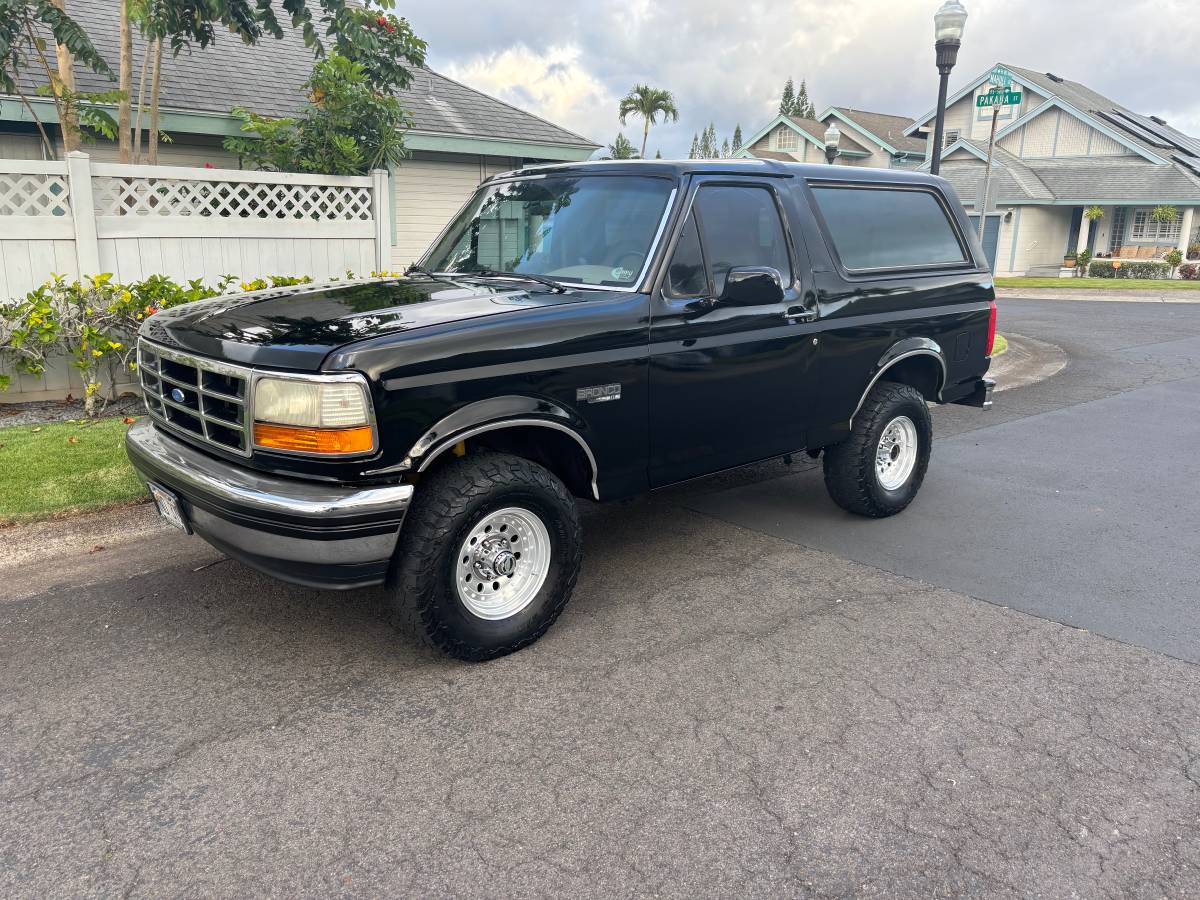 Ford-Bronco-eddie-bauer-1993-black-9