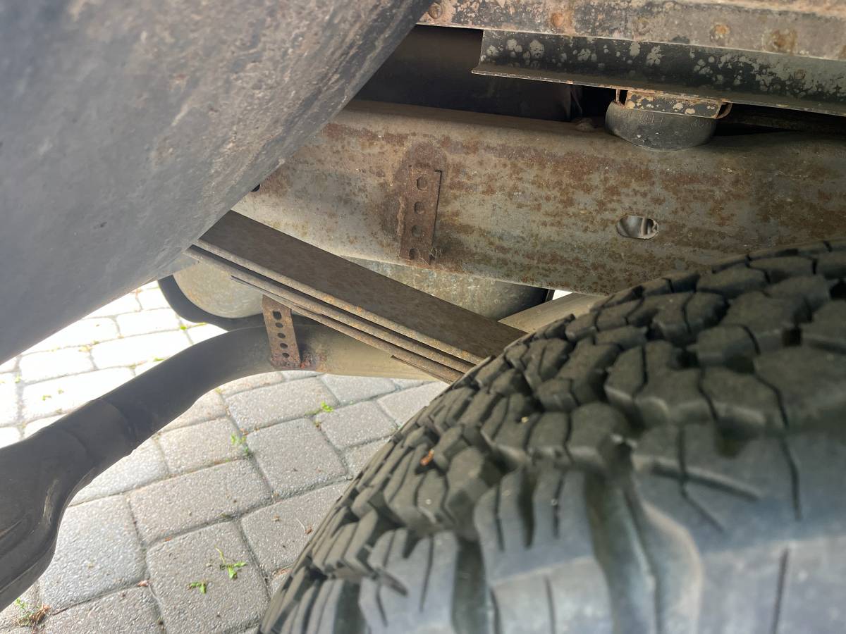 Ford-Bronco-eddie-bauer-4x4-1992-brown-10