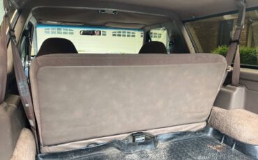 Ford-Bronco-eddie-bauer-4x4-1992-brown-12
