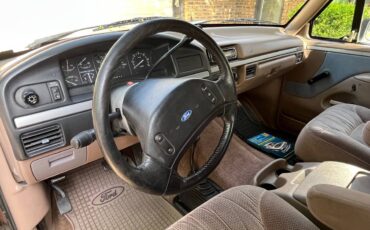 Ford-Bronco-eddie-bauer-4x4-1992-brown-5
