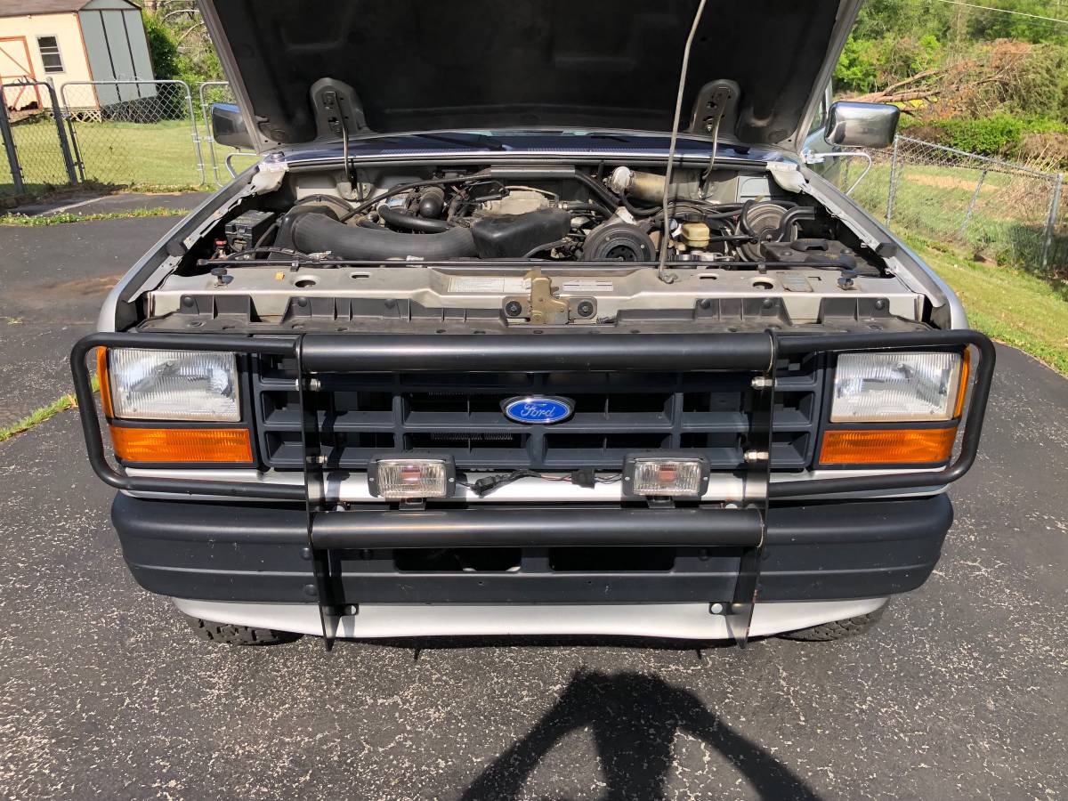 Ford-Bronco-ll-1989-silver-13