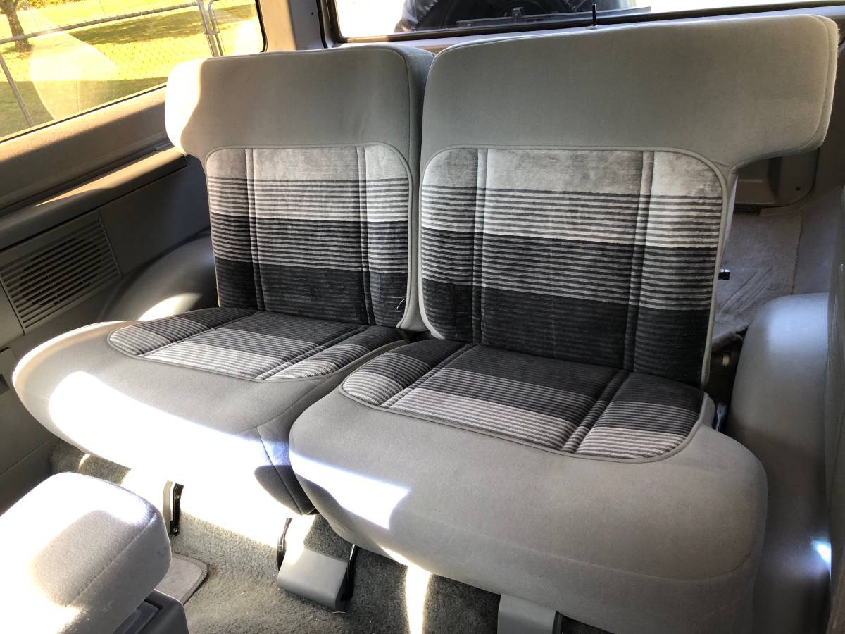 Ford-Bronco-ll-1989-silver-16